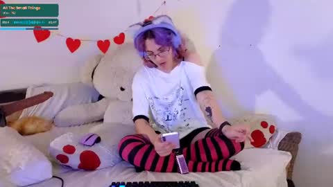 sparkyferret online show from August 2, 10:00 pm
