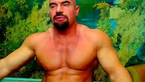 Snapshot of spartacusdom chatting on March 5, 7:05 am spartacusdom online show from March 5, 7:05 am