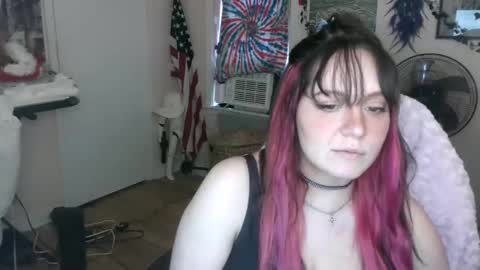 Snapshot of spawnofademon chatting on December 20, 4:04 pm spawnofademon online show from December 20, 4:04 pm