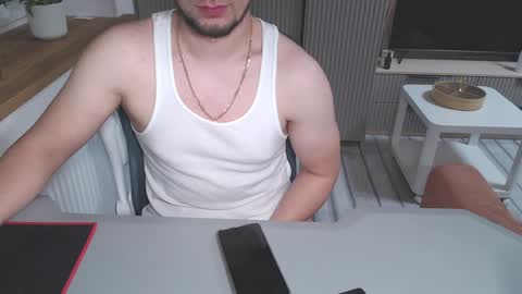 Art online show from December 1, 10:34 pm