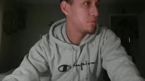 Snapshot of spicey_couple222 chatting on December 4, 12:35 am spicey_couple222 online show from December 4, 12:35 am