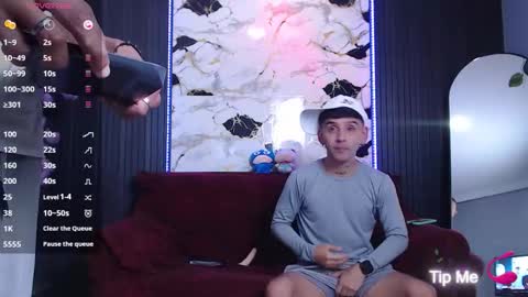 Snapshot of spicyboys_ chatting on September 28, 3:59 am online show from September 28, 3:59 am