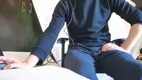 Marco. When Im offline you can view premium content in bio online show from October 9, 12:54 pm