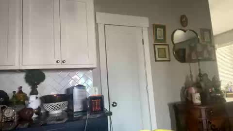 spoilprincesschloee online show from January 12, 9:22 pm