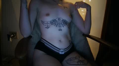 spookybarbiegirl online show from January 10, 1:53 am