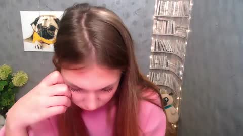 Snapshot of sport_tall_karina chatting on February 13, 9:30 am Karina online show from February 13, 9:30 am