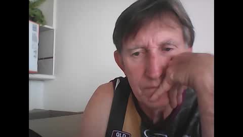 Snapshot of sportbill181 chatting on October 30, 12:22 am sportbill181 online show from October 30, 12:22 am