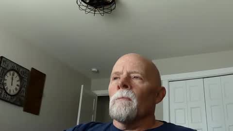 Snapshot of sportfish chatting on September 27, 7:00 pm sportfish online show from September 27, 7:00 pm