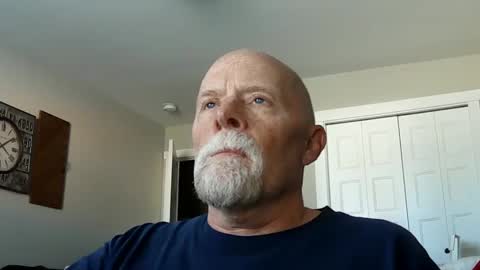 Snapshot of sportfish chatting on October 5, 11:12 pm sportfish online show from October 5, 11:12 pm