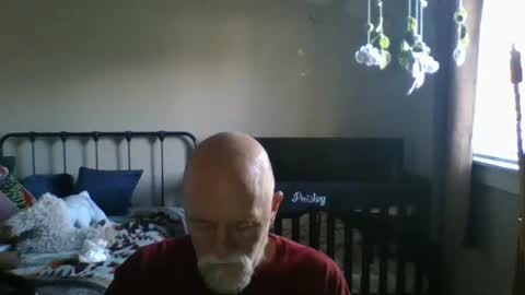 Snapshot of sportfish chatting on December 15, 9:31 pm sportfish online show from December 15, 9:31 pm