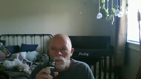 Snapshot of sportfish chatting on December 1, 8:11 pm sportfish online show from December 1, 8:11 pm