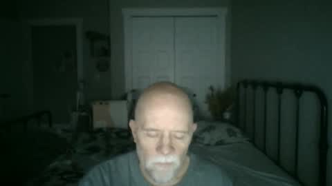 Snapshot of sportfish chatting on February 22, 9:59 pm sportfish online show from February 22, 9:59 pm