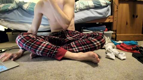 Sportyguy283 online show from April 6, 8:32 pm