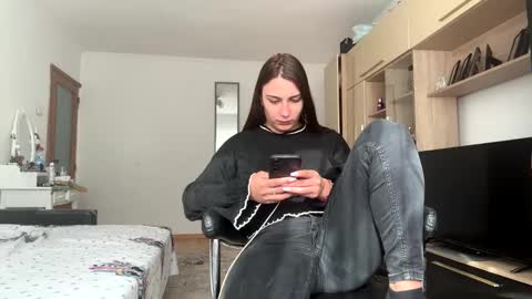 My name is Maya Lush is activeThere are legends that in this room all your wishes can come true  Private is Open online show from April 9, 1:39 pm