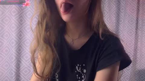   Im starting to stream at 300 GMT  Fansly  online show from May 30, 3:16 am