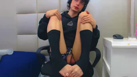 ethan online show from February 8, 2:31 pm