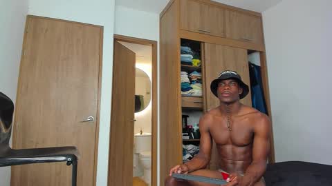 ANDR online show from November 11, 7:38 pm