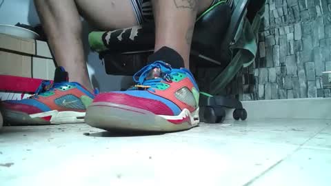 sr master cum its my old account online show from March 29, 1:40 am