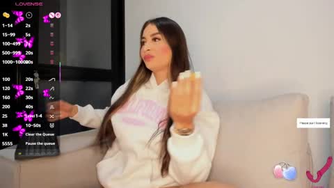 Laura online show from April 2, 3:03 am