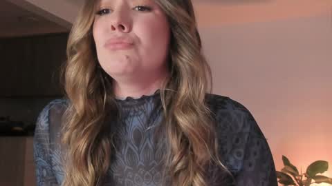 Sophie 3 online show from February 3, 11:47 pm