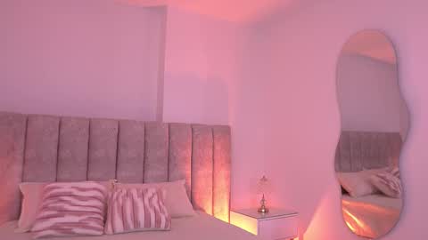 samantha online show from November 19, 7:23 pm