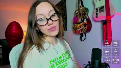 Anni if Im offline for a long time Im depressed feel free to support me offline online show from February 16, 3:38 pm