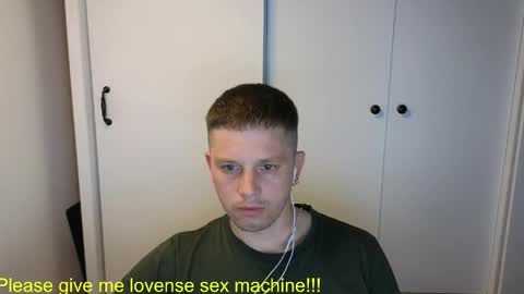 st1vemaster01 online show from May 19, 2:02 pm