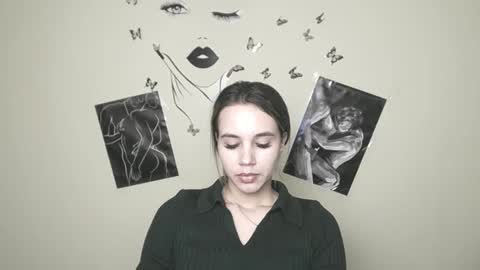 Stacy online show from January 8, 4:00 pm