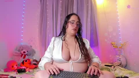 Stacy Boobs  online show from May 28, 11:19 am