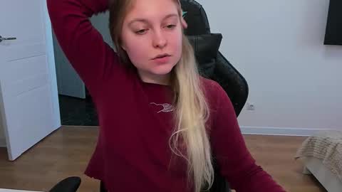 Stacy  online show from October 17, 11:36 am