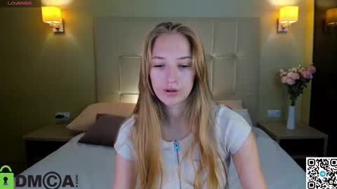 Stacy Mon Tue Wed Thu Fri Sun GMT GMT 3 1000am - 0400pm  online show from September 22, 7:45 am