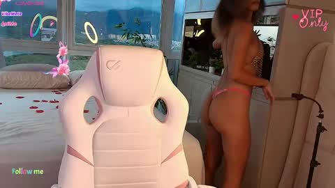 Stacy Tyler online show from May 20, 7:20 pm