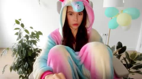 Stacy online show from December 22, 1:07 pm