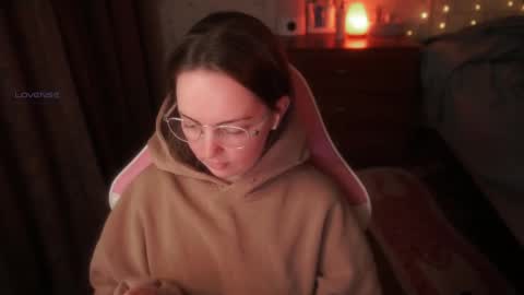 Alice online show from November 17, 11:35 am