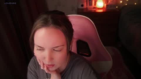 Alice online show from November 30, 11:01 pm