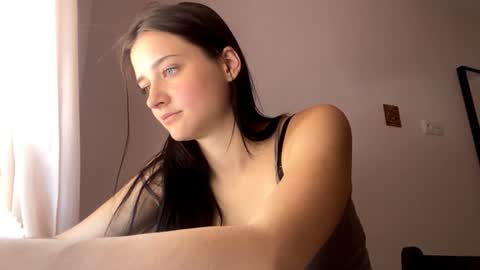 Lola online show from July 9, 11:47 am