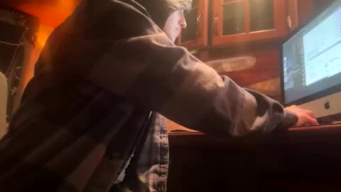 Starving4cock online show from December 22, 3:13 am