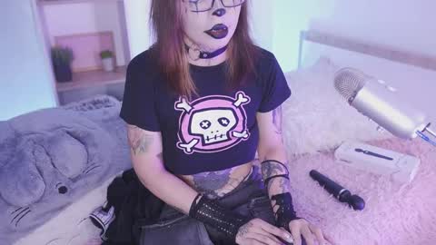 Yoko online show from May 15, 11:34 pm