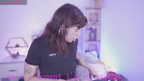 Yoko online show from February 6, 5:37 pm