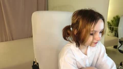 MONICA online show from December 4, 1:22 pm