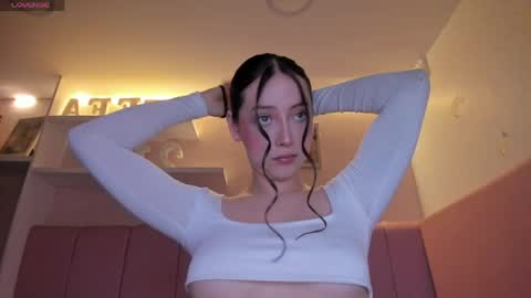 Stefa Gomez  online show from May 13, 1:43 pm
