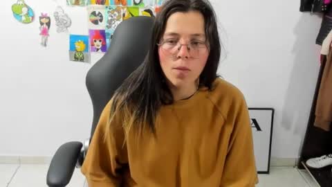 Snapshot of stefan_litleee chatting on February 19, 3:06 am julieth-cancer online show from February 19, 3:06 am