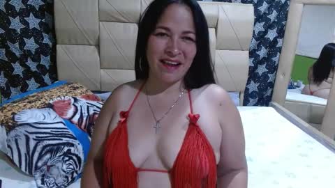 Stefanny online show from December 3, 7:03 pm