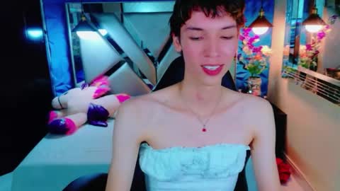 stefany piink online show from May 23, 1:18 pm