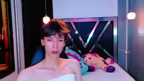 stefany piink online show from July 13, 11:58 am