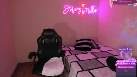 Snapshot of stefanyhotmilf chatting on March 3, 3:22 pm stefany online show from March 3, 3:22 pm