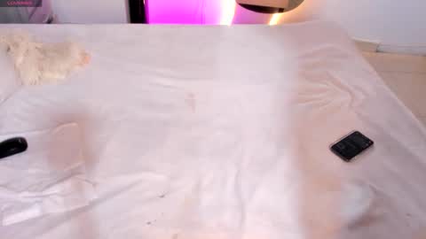 Snapshot of steffany_lopez_ chatting on October 11, 10:02 pm steffany_lopez_ online show from October 11, 10:02 pm