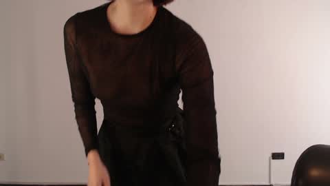 Snapshot of stefigirl chatting on December 5, 6:39 pm Stef online show from December 5, 6:39 pm