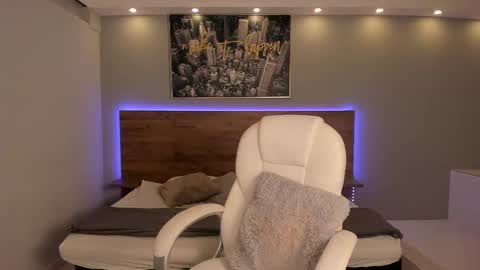 Stefy Cherry online show from March 8, 9:29 pm