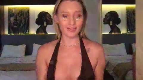 Stella online show from September 12, 8:38 am